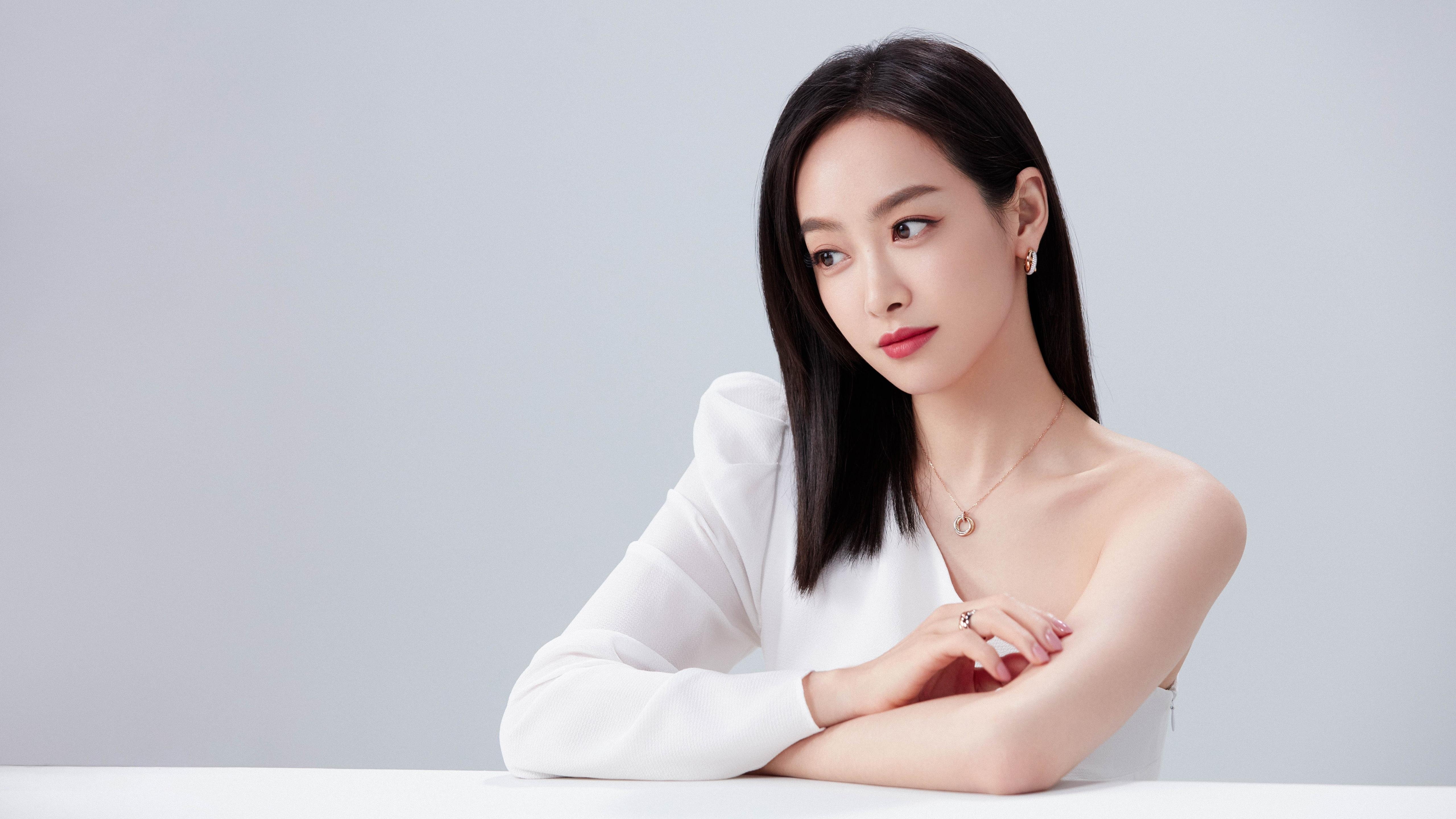 法甲激烈竞争：巴黎领先，但里尔、摩纳哥追赶势头强劲，巴黎和摩纳哥