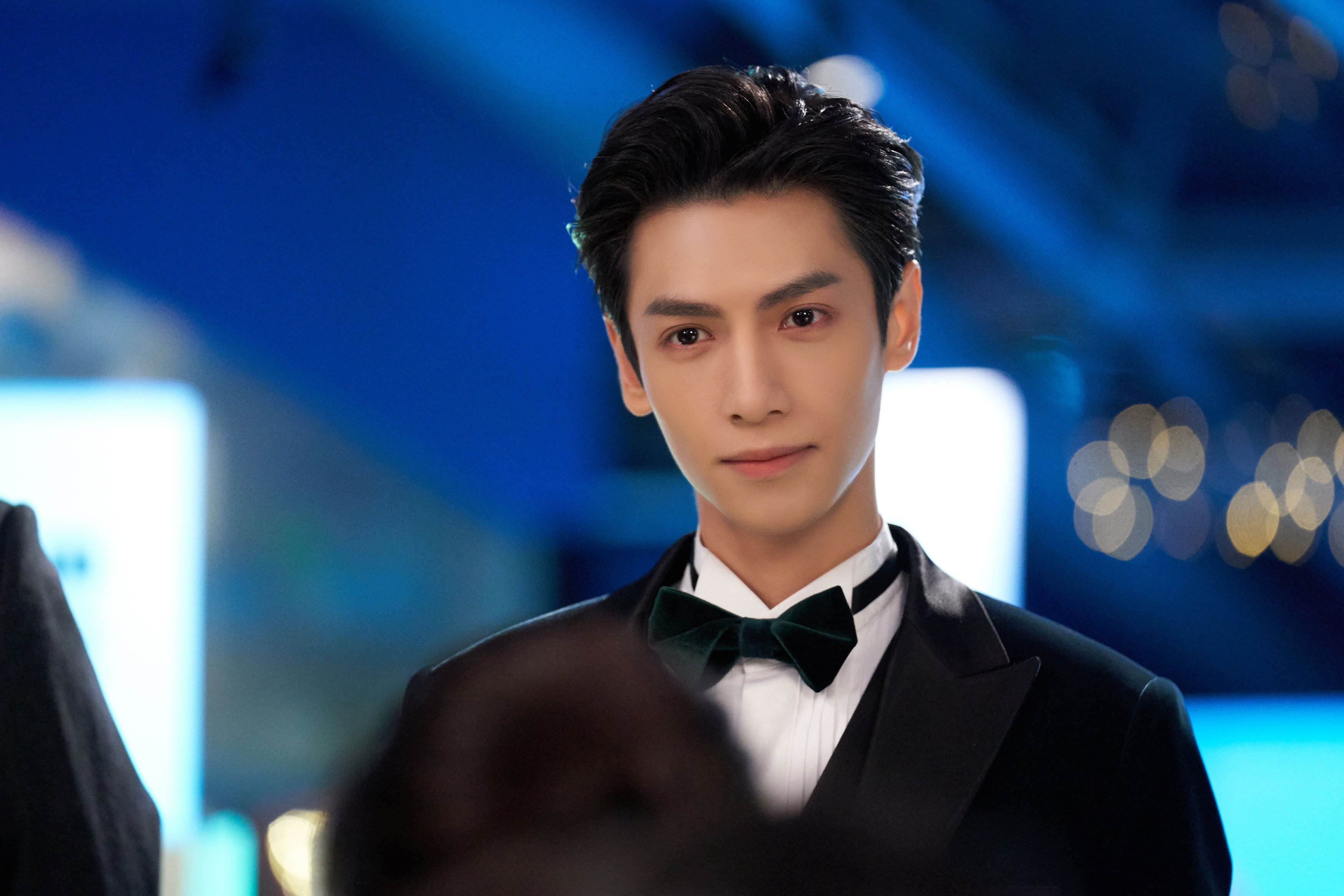 葡萄牙骑手玛丽亚·卡埃塔诺在2024年葡萄牙盛装舞步锦标赛中以“Hit Plus”马匹获得个人赛铜牌，展现坚韧精神。