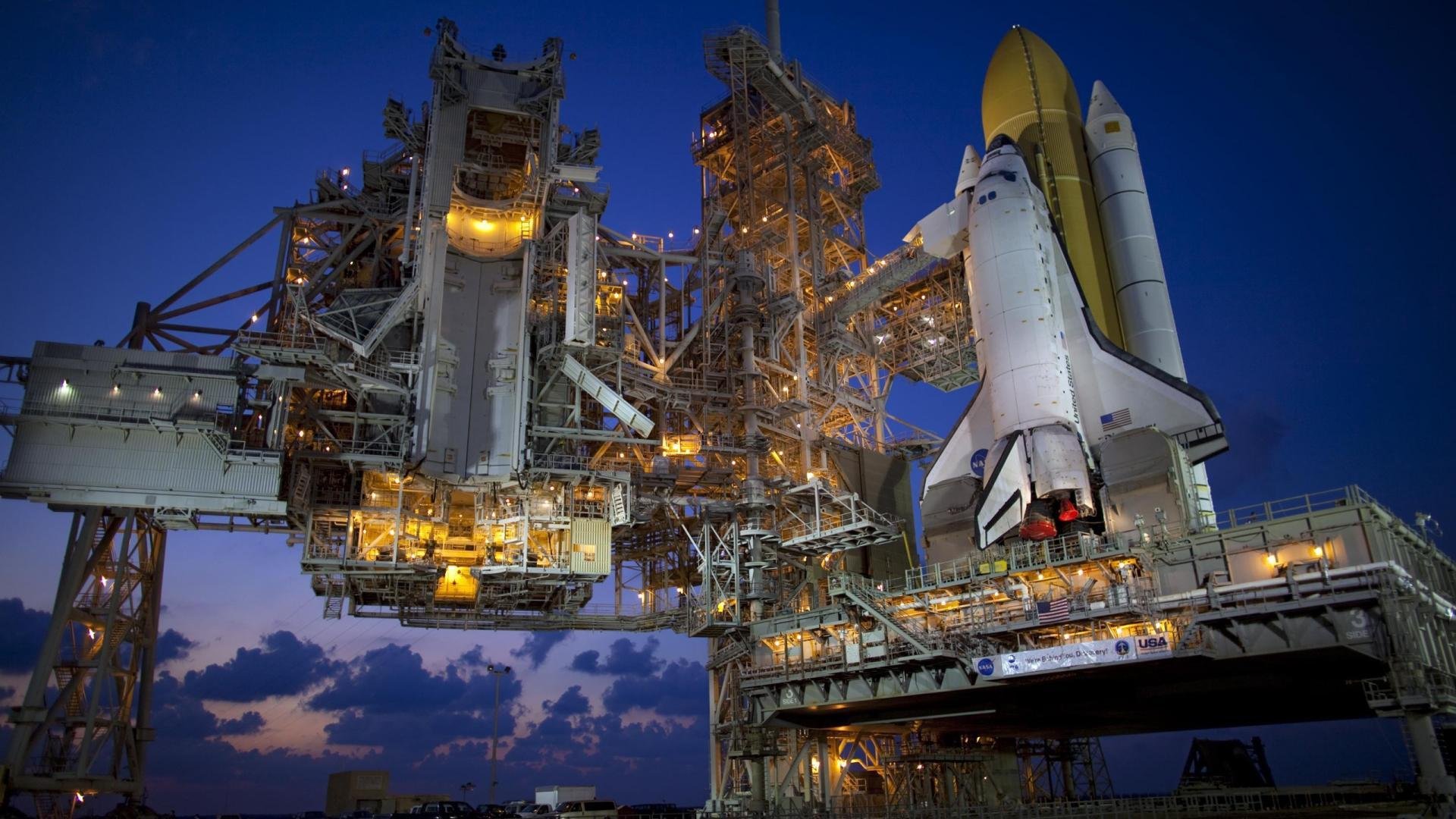 激烈对抗不断,场上气氛瞬间升温,气氛猛烈对不对