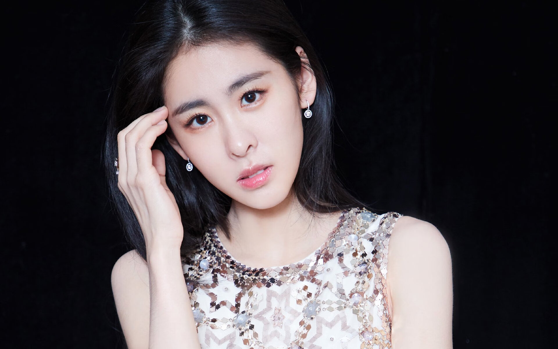 英超球队使用传球路径预测模型优化球员站位与配合节奏,2020-2021英超用球