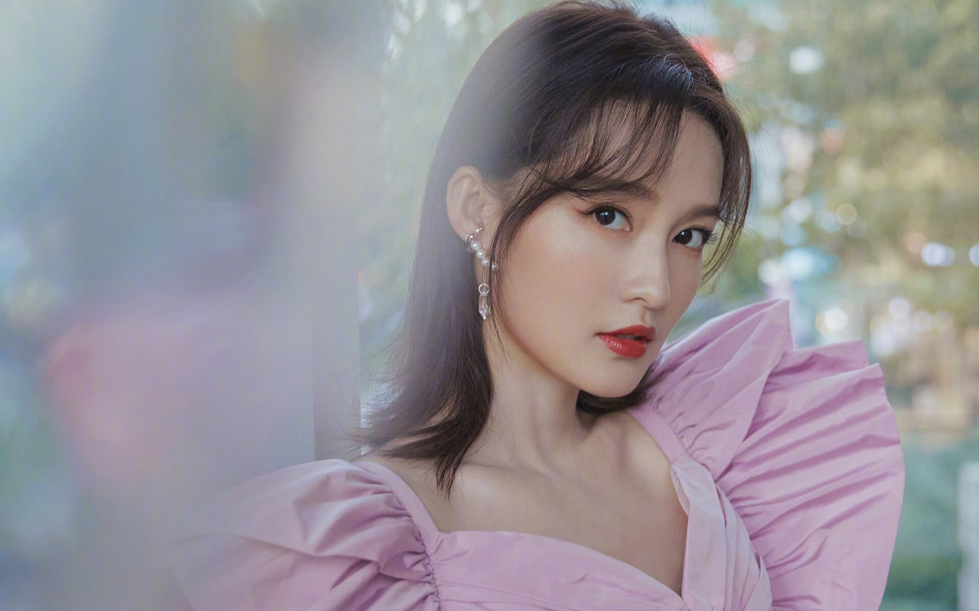 76人投篮教练现场调整球员手型改善出手质量,76人队战术