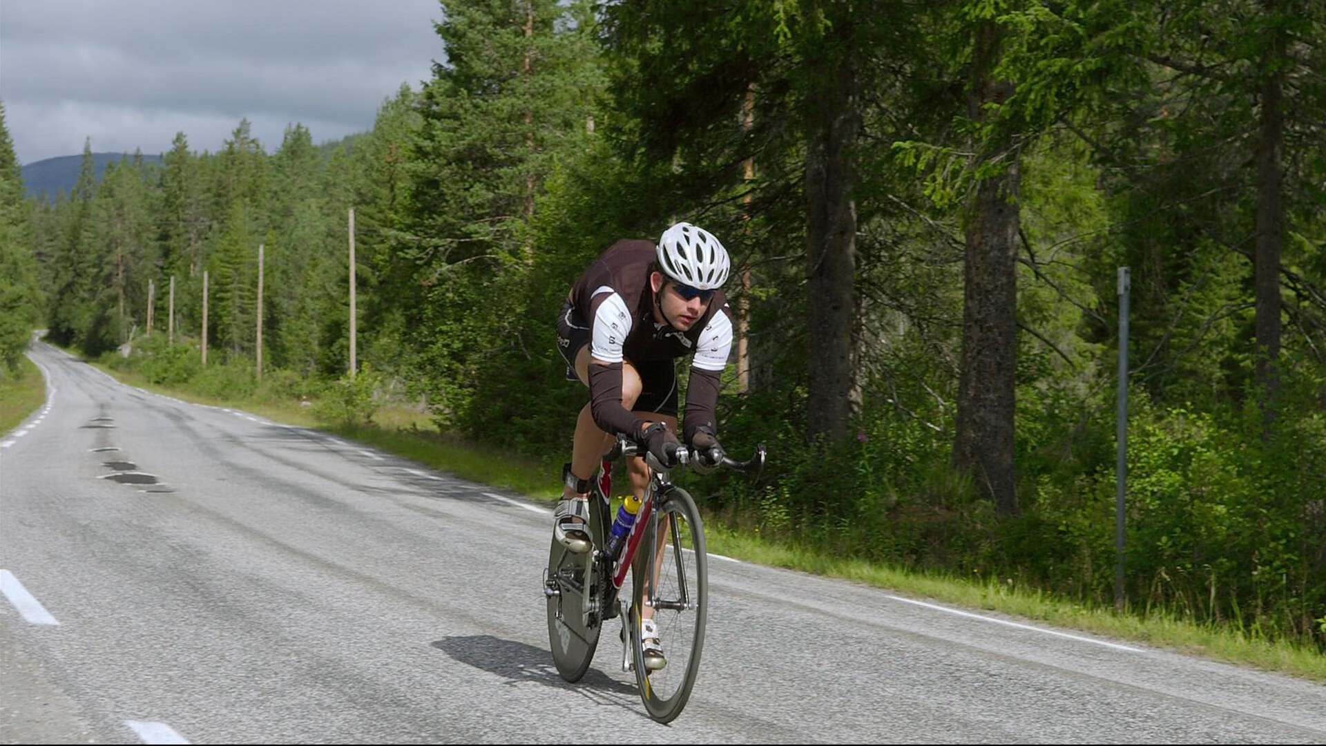 斯滕伯根100米自由泳决赛表现无懈可击,斯科特100米自由泳