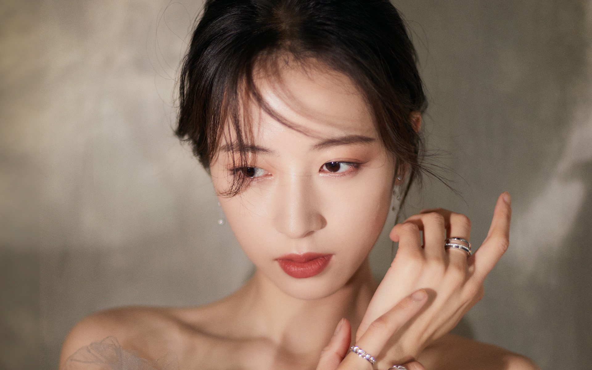 爱游戏体育平台-皮特·卡普尔通过快速反击帮助袋鼠队牢牢掌控比赛节奏，皮特卡瑞尔