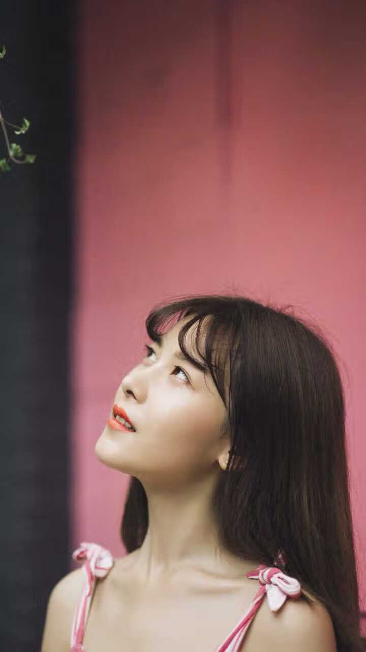 跨界合作推动足球运动普及,体育与娱乐联动,足球运动员跨界