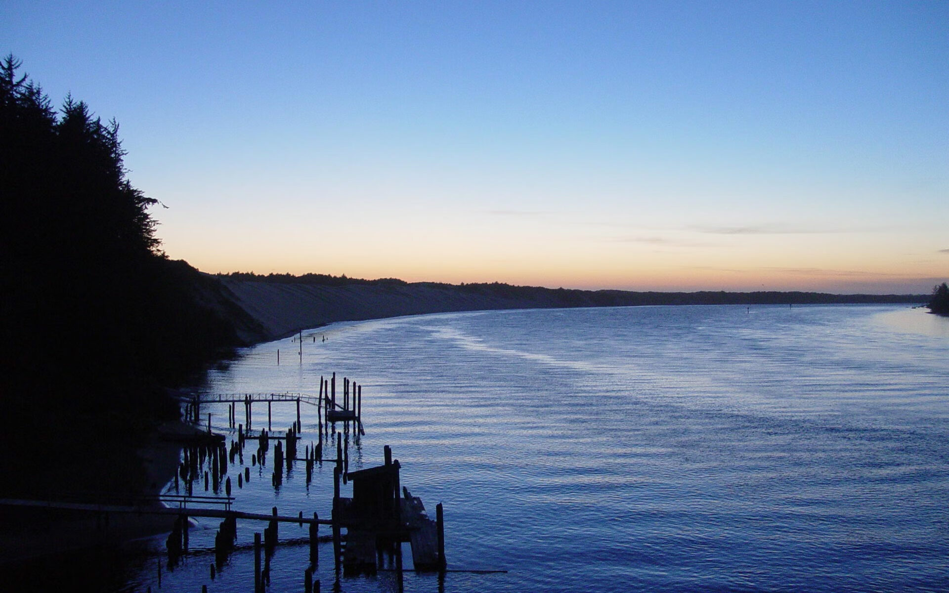 青少年篮球精英营引入多语种教练提升语言适应力,青少年篮球训练营的简介