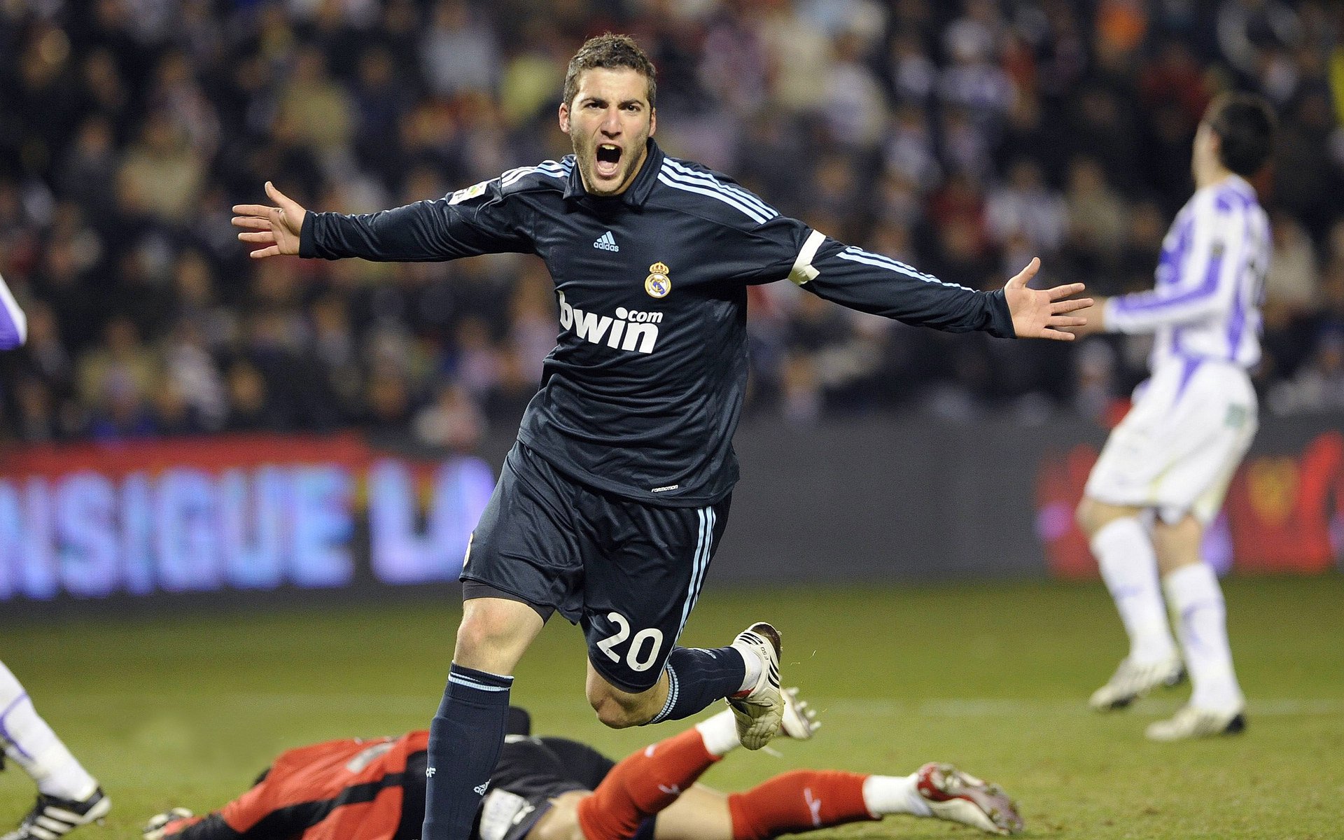 英超球队采用心率-技术动作联合建模调整恢复时间，英超联赛特性及大数据精细汇总